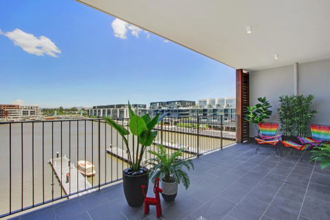 Accommodate Canberra - The Pier - Accommodation in Surfers Paradise 1