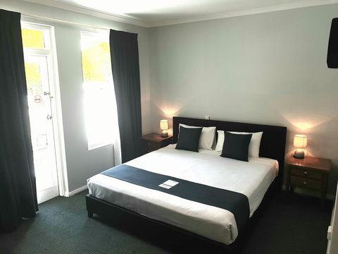 Adelaide Pulteney Motel - Accommodation in Surfers Paradise 1