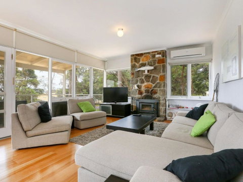DROMANA BEACH SHACK - Accommodation in Surfers Paradise 0