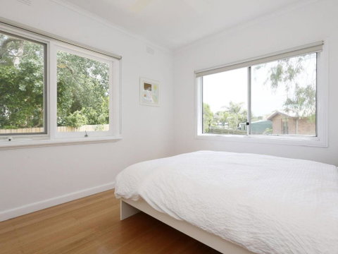 DROMANA BEACH SHACK - Accommodation in Surfers Paradise 4