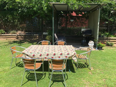 Elms Motor Inn - Accommodation in Surfers Paradise 1