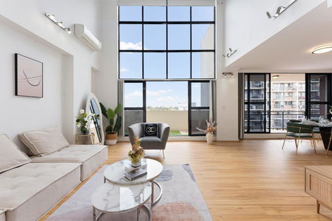 Epic CBD City View 3BR Penthouse Walk To Station&shopping Centre - Accommodation in Surfers Paradise 2
