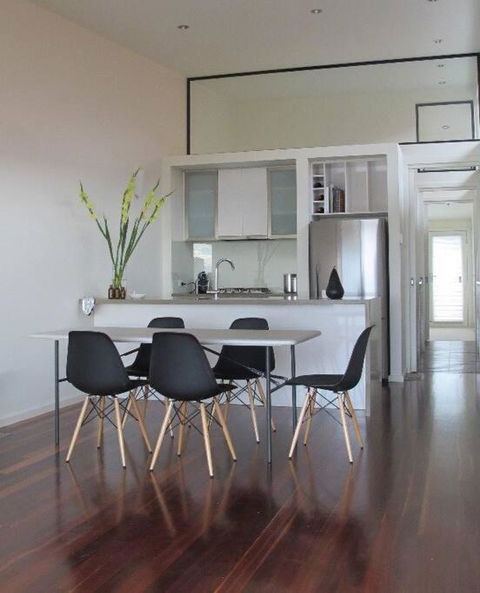 Escape@villamanta Long+short Stays Geelong CBD - Accommodation in Surfers Paradise 3