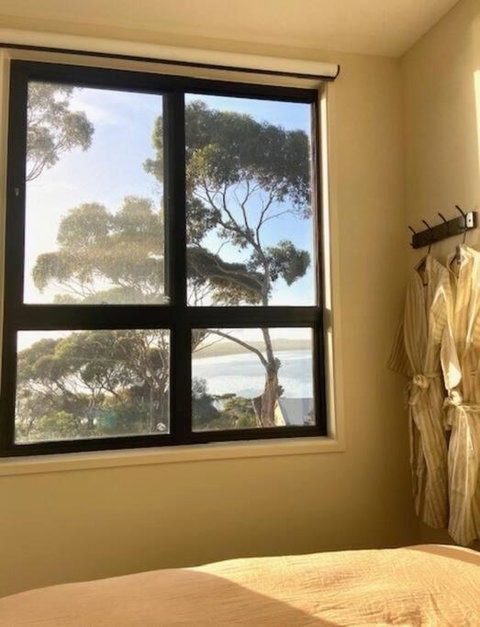 Essence Kangaroo Island - Tiny Home American River - Accommodation in Surfers Paradise 2