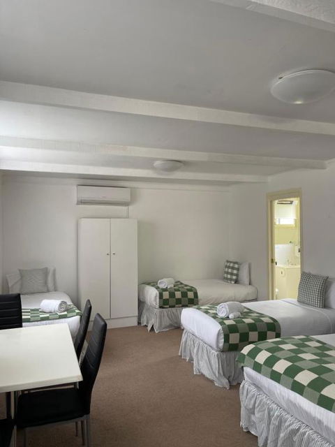Euroa Motor Inn - Accommodation in Surfers Paradise 4