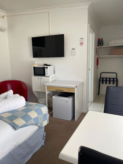 Euroa Motor Inn - Accommodation in Surfers Paradise 1
