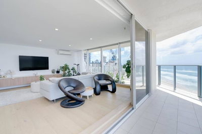 Exceptional 2-BR Oceanfront in Heart Of Gold Coast