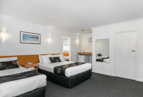 Flag Motor Lodge - Accommodation in Surfers Paradise 3