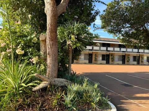 Flag Motor Lodge - Accommodation in Surfers Paradise 2