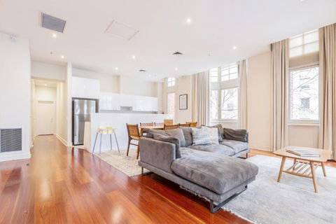 Fabulous Collins Street Luxury 2 BR Apartment - Accommodation in Surfers Paradise 4
