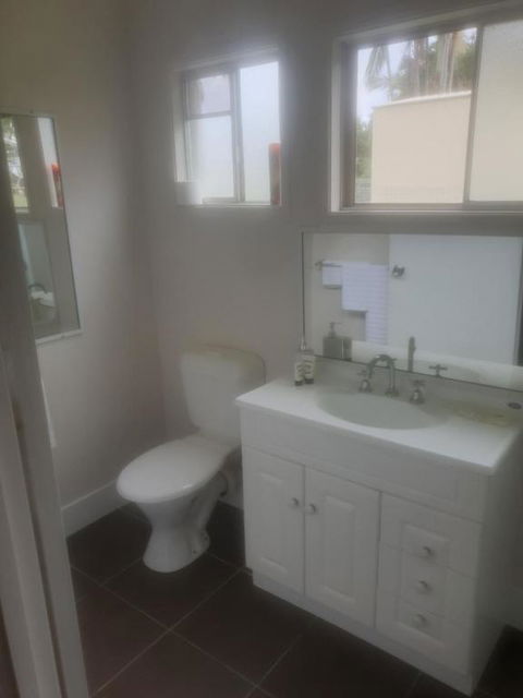 FRANGIPANI HOUSE - Accommodation in Surfers Paradise 3