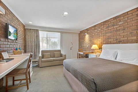 Golden Square Motor Inn - Accommodation in Surfers Paradise 1