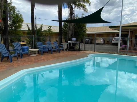 Golden West Motor Inn - Accommodation in Surfers Paradise 1