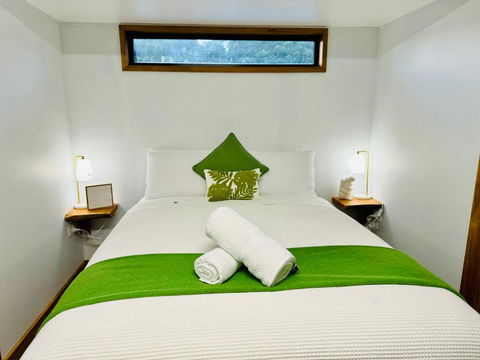 GORGE Chocolates Tiny House - Accommodation in Surfers Paradise 4