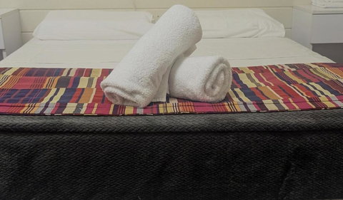 GRAND CENTRAL HOTEL PROSERPINE - Accommodation in Surfers Paradise 1