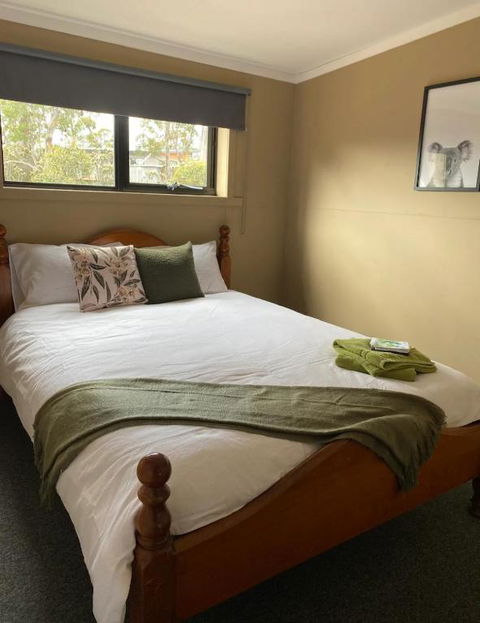 Great Lakes Wilderness Three Bedroom Home - Accommodation in Surfers Paradise 4