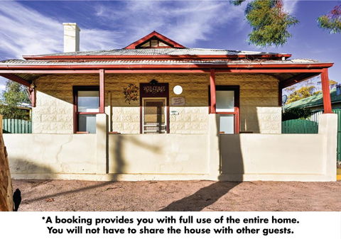 Hawker Bed And Breakfast - Accommodation in Surfers Paradise 1