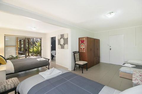 HideAway - Tweed Coast Holidays - Accommodation in Surfers Paradise 3