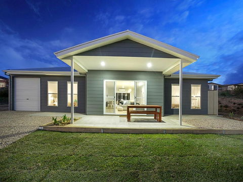 High Tide - Beachfront Pet-friendly - Accommodation in Surfers Paradise 0