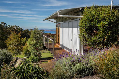 Hobart Hideaway Pods - Accommodation in Surfers Paradise 2