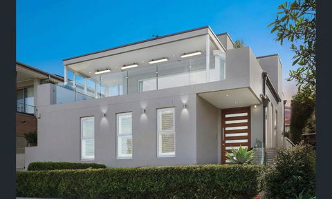 Henley Haven Private BBQ Terrace - Accommodation in Surfers Paradise 1