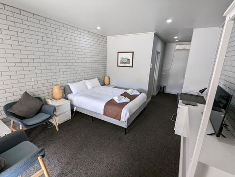 Homestead Motor Inn & Apartments - Accommodation in Surfers Paradise 3