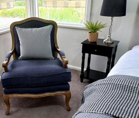 Hunter Cottage Euroa - SHORT TERM RENTAL - Accommodation in Surfers Paradise 2