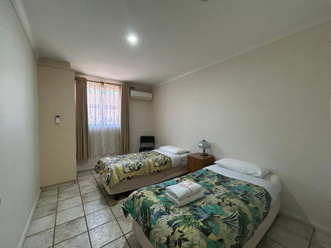 IGrand Motel - Accommodation in Surfers Paradise 2