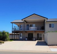 Agape Holiday Home - Accommodation in Surfers Paradise