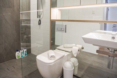 AirTrip Apartments On Tribune Street - Accommodation in Surfers Paradise 3