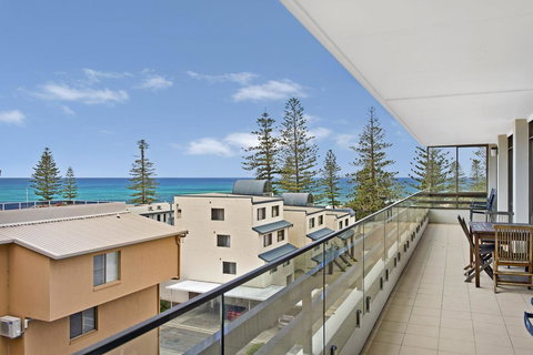 Akuna 14, 6 Joffre Street, - Accommodation in Surfers Paradise 0