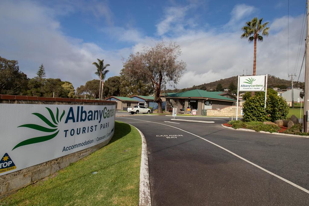 Lowlands Beach WA Accommodation in Surfers Paradise