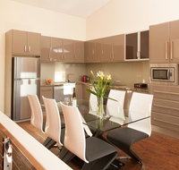 Albany Waves - Accommodation in Surfers Paradise