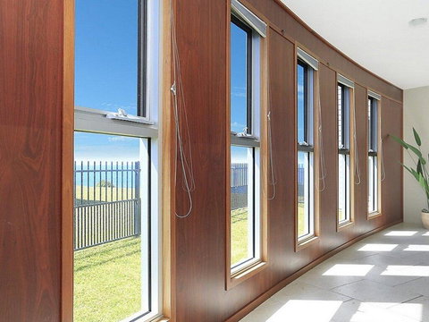 Albatross - Whale Watch From The House - Accommodation in Surfers Paradise 3