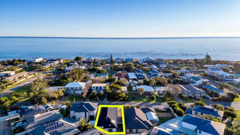 Aldinga Beach Experience - Accommodation in Surfers Paradise 2