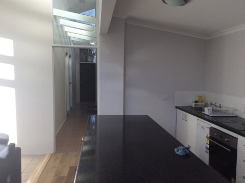 Alpha Centauri Townhouses - Accommodation in Surfers Paradise 1