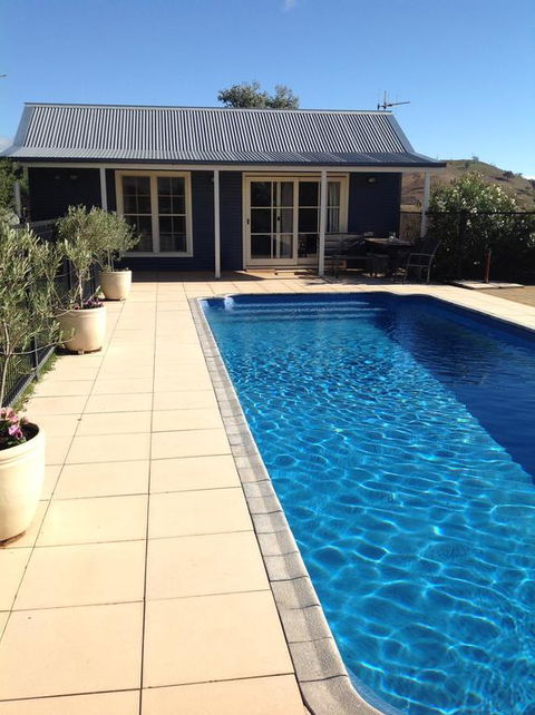 Amazing Views Pet Friendly Bed And Breakfast - Accommodation in Surfers Paradise 0