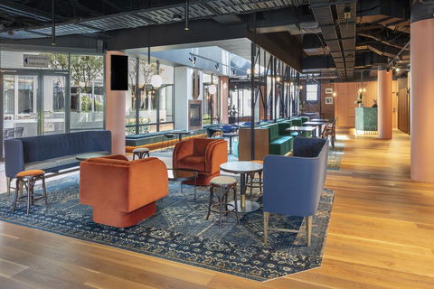Amora Hotel Riverwalk - Accommodation in Surfers Paradise 0
