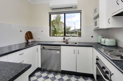 Anchored At South West Rocks - Accommodation in Surfers Paradise 2