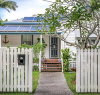 Anchored in Byron - Accommodation in Surfers Paradise