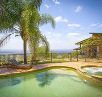 Aquila - Accommodation in Surfers Paradise