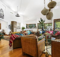 Aquila Retreat Mansion - Accommodation in Surfers Paradise