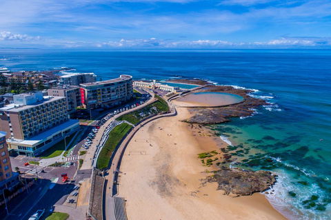 Arena On The Beach - Accommodation in Surfers Paradise 0