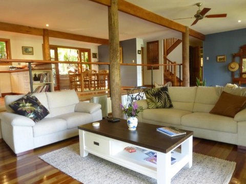 Magnolia Cottage - Accommodation in Surfers Paradise 3