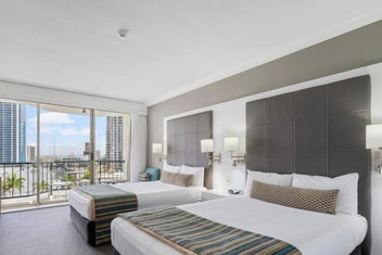 Mantra On View Surfers Paradise By Ready Set Stay with Accommodation in Surfers Paradise
