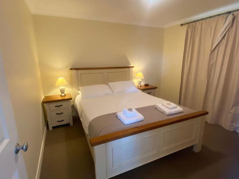 Manyat Peak Cottages Carnaby - Accommodation in Surfers Paradise 2
