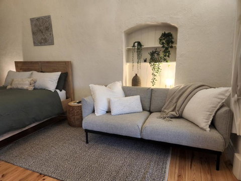 Marananga Cottages - Accommodation in Surfers Paradise 2