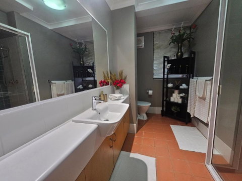 Melville Oasis - Accommodation in Surfers Paradise 3