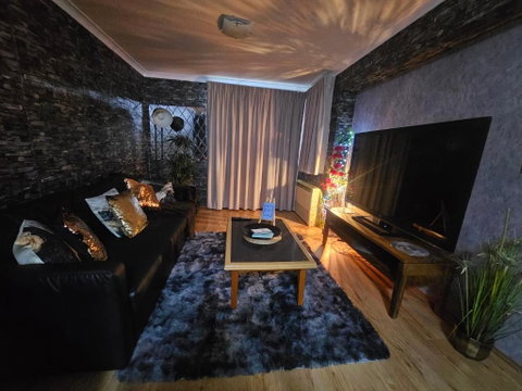 Melville Oasis - Accommodation in Surfers Paradise 2