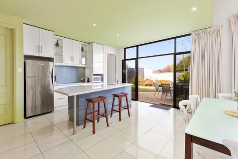 Merlot Verdelho Townhouses - Accommodation in Surfers Paradise 3